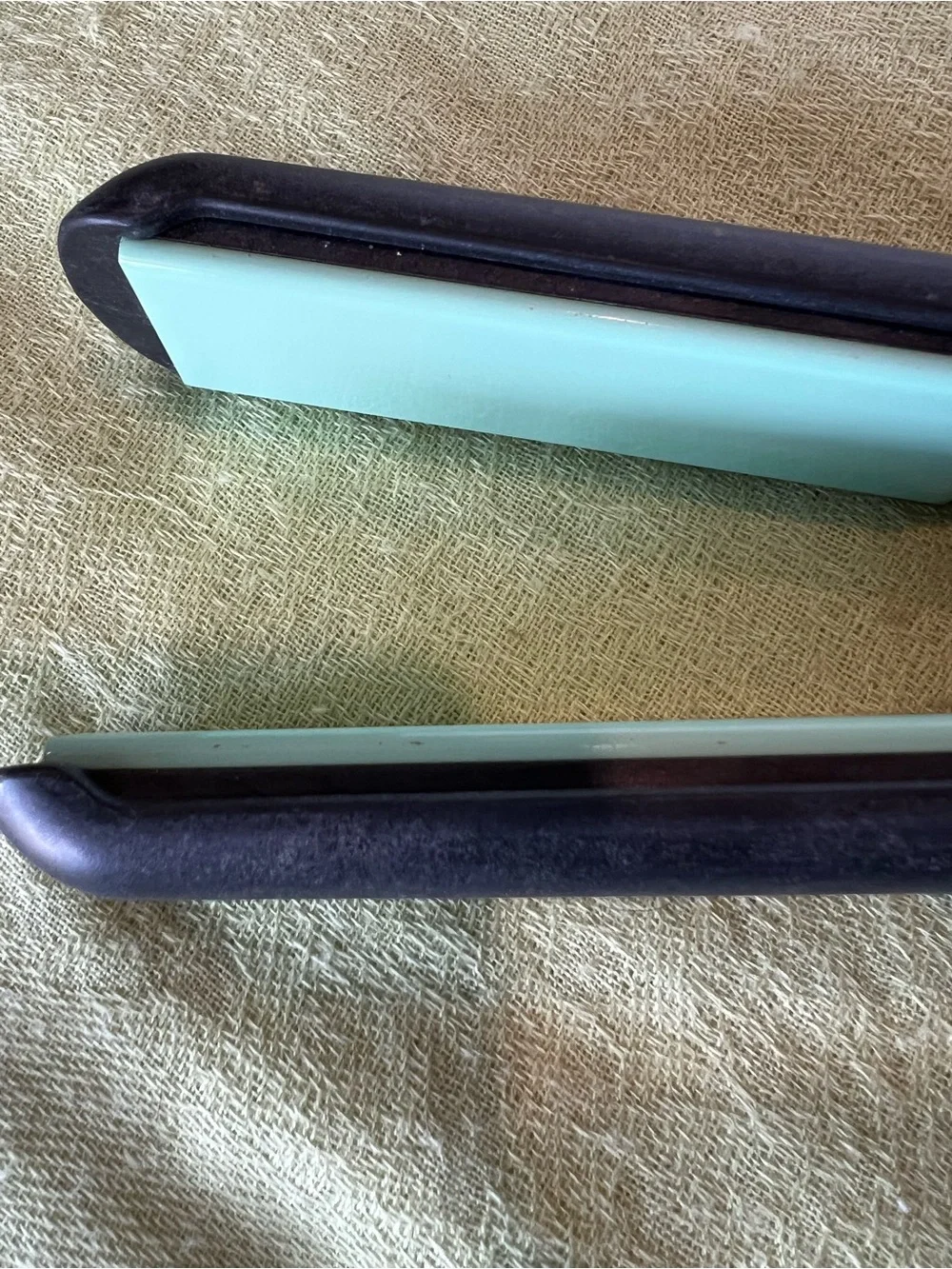 Harry Josh Pro Tools Black electric Flat Iron